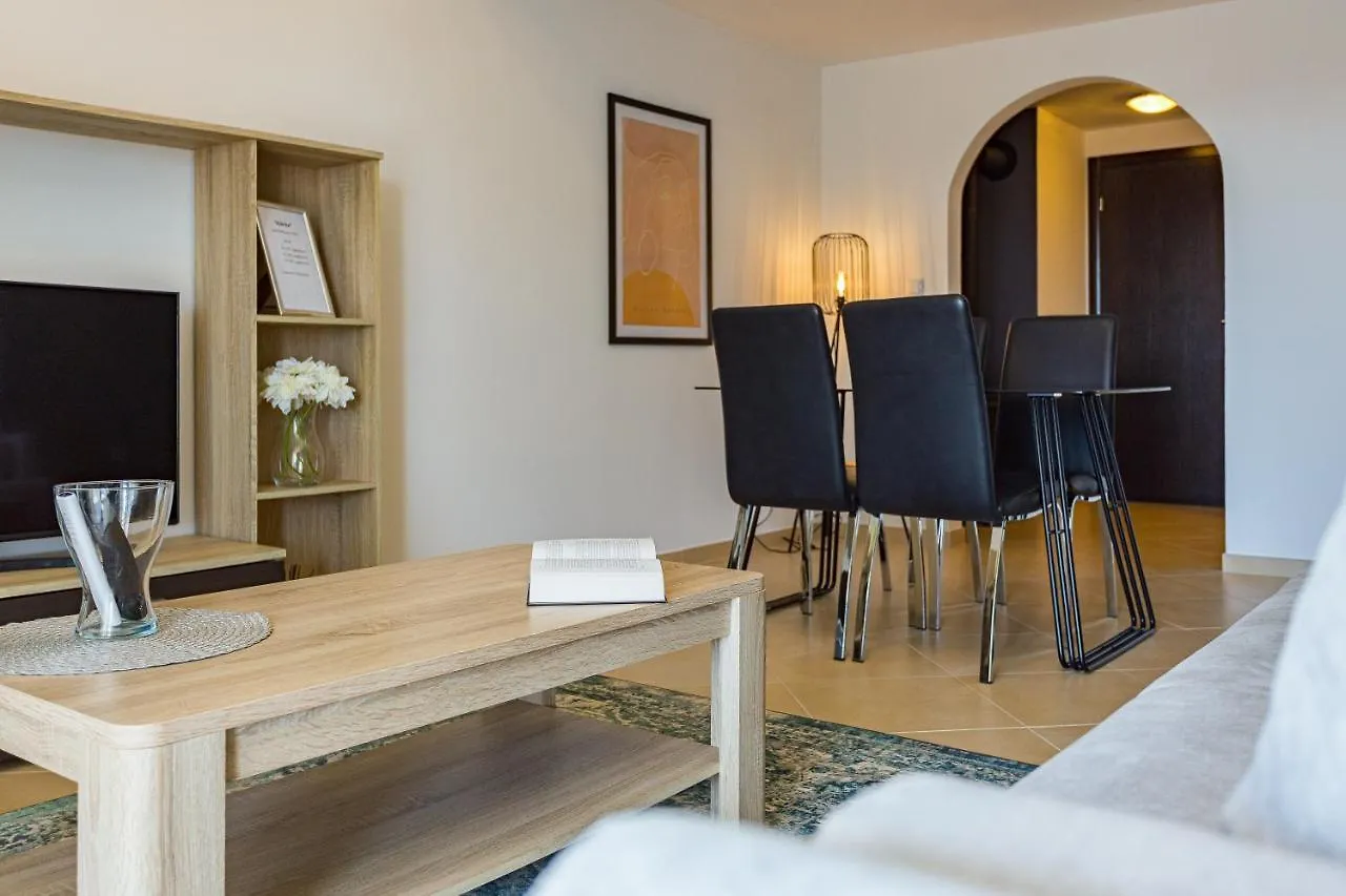 Apartments And Rooms Alenka2 Banjole Croatia